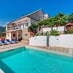 Five-bedroom In