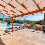 Casa de Férias Five-bedroom In