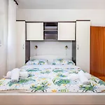 Casa de Férias Five-bedroom In *