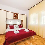 Five-bedroom In Casa de Férias *
