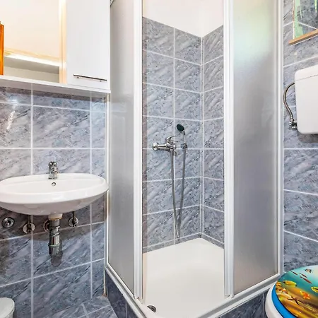 Five-bedroom In Tatil Evi *