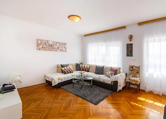 Dom wakacyjny Five-bedroom In *