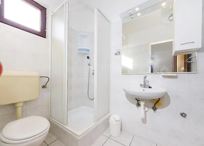 Five-bedroom In Dom wakacyjny
