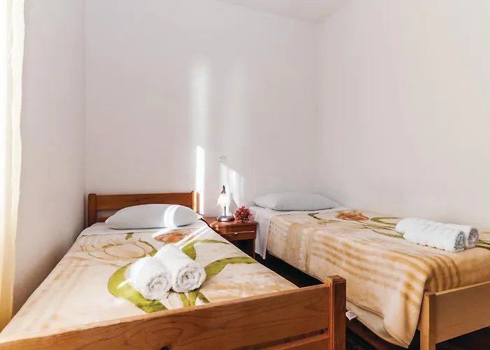 Five-bedroom In * 洛瓦尼斯卡