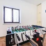 Five-bedroom In Дом отдыха *
