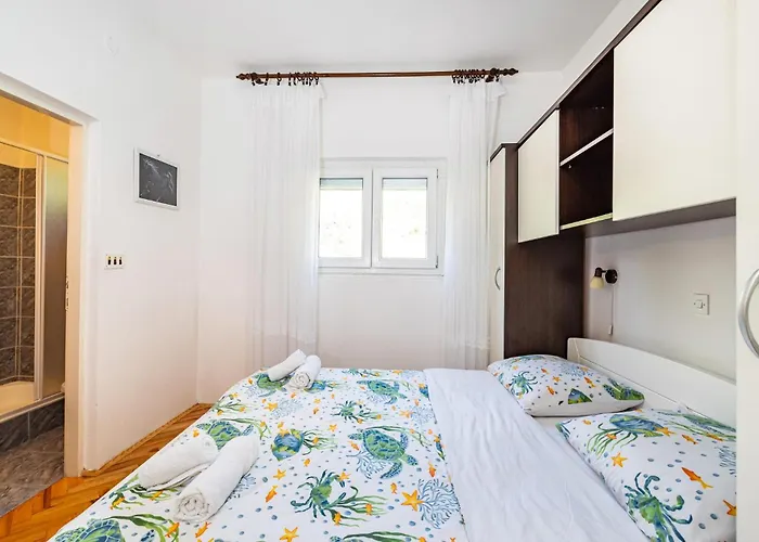 Five-bedroom In Vakantiehuis Rovanjska
